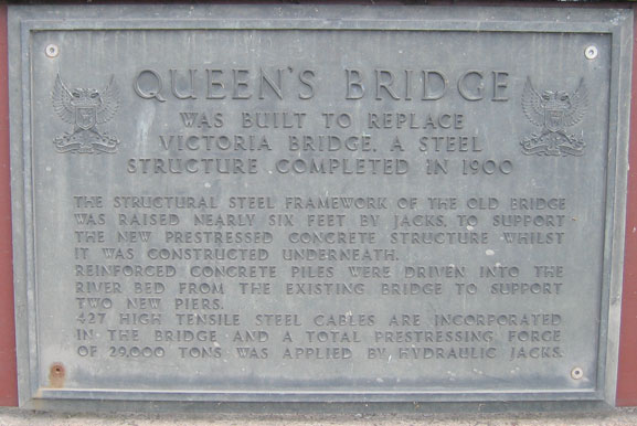 Queen's Bridge plate